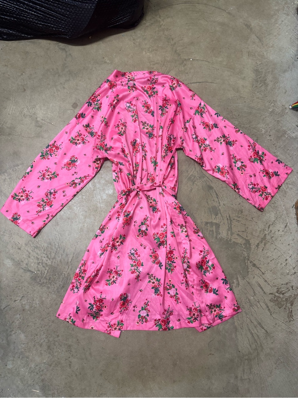 Victoria Secret Floral Pink Robe - Picture 2 of 6